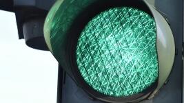 semafor zelená traffic-light-876061 1280